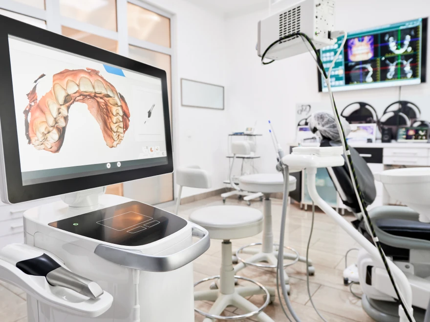 A 3D scanner showing a digital model of a patient’s teeth